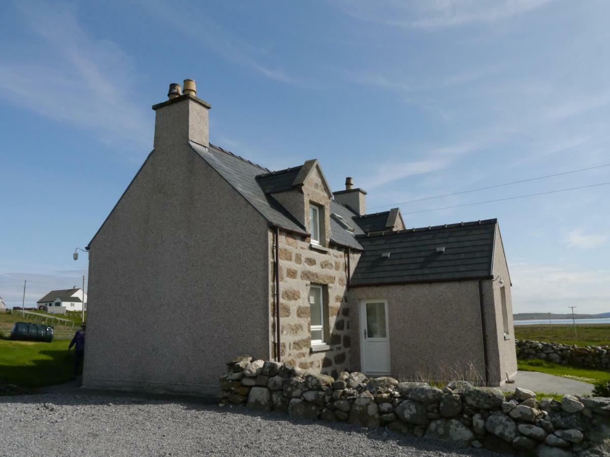 Sineag'S Cottage Pollachara Экстерьер фото
